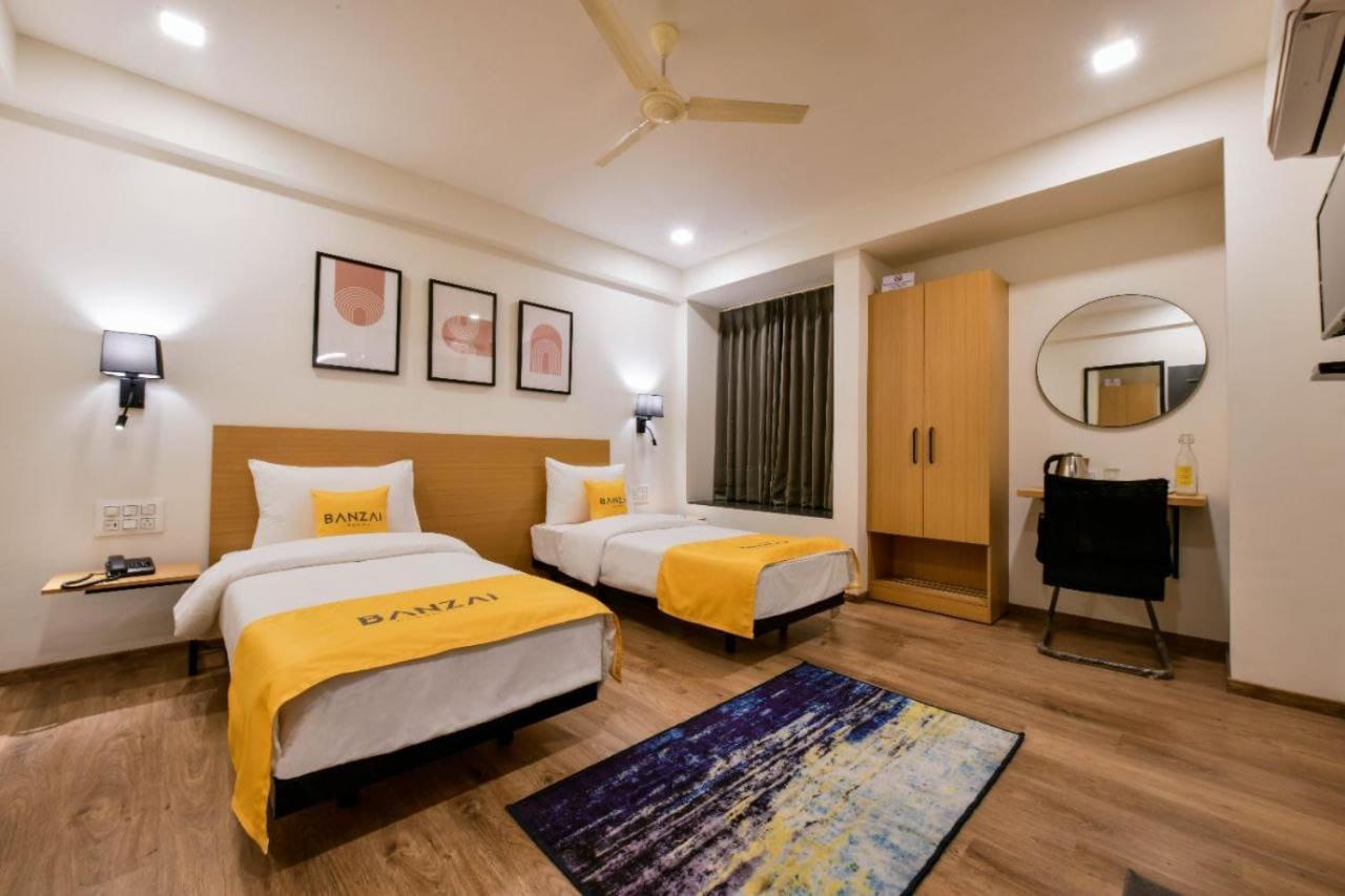 Banzai Rooms Nashik Dış mekan fotoğraf