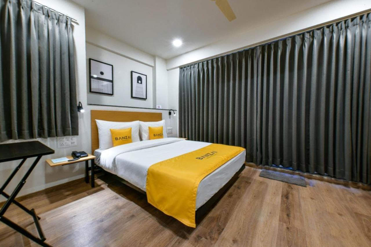 Banzai Rooms Nashik Dış mekan fotoğraf